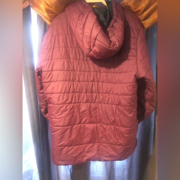 Jack & Jones F/W hooded Puffer jacket (Burgundy) - Picture 2 of 6